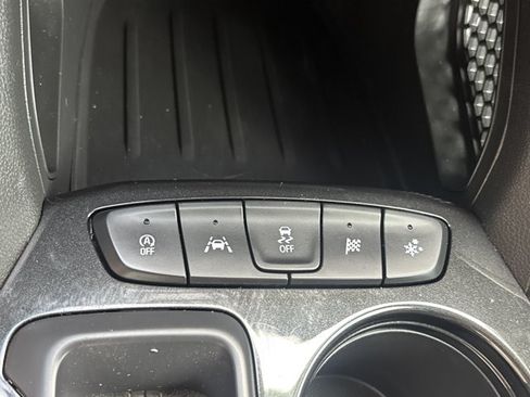 Used 2024 Chevrolet TrailBlazer LT FWD image 32