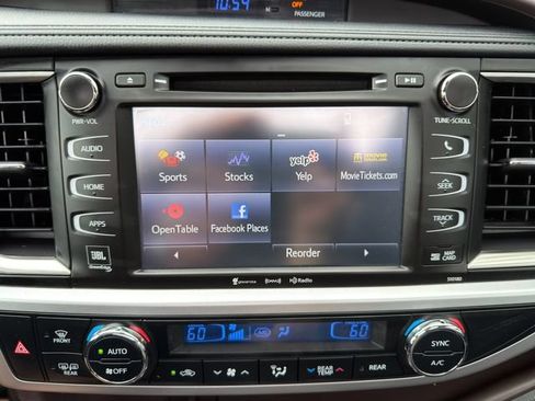 Used 2018 Toyota Highlander Limited w/ Protection Package #3 AWD/4WD image 31