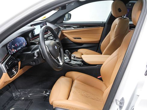 Certified 2023 BMW 530i w/ Premium Package RWD image 19
