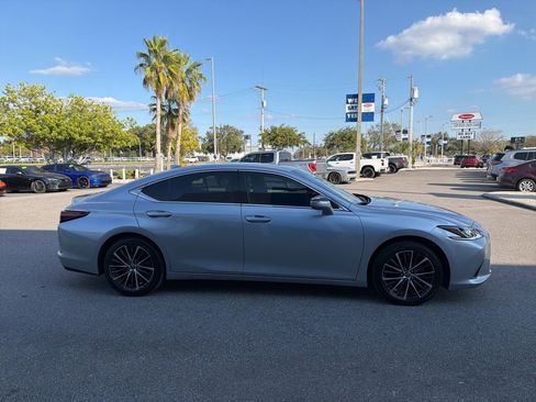 Used 2024 Lexus ES 350 w/ Premium Package image 6