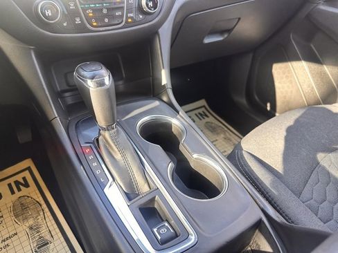 Used 2018 Chevrolet Equinox LT image 25