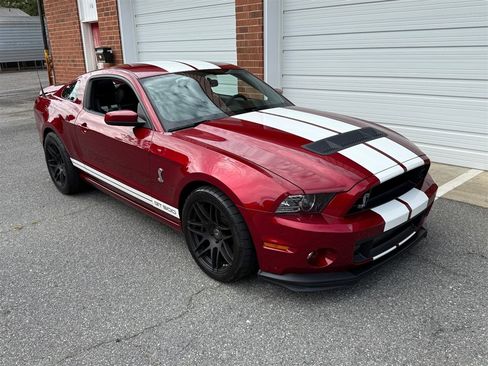 Used 2014 Ford Mustang Shelby GT500 w/ SVT Track Pack image 24