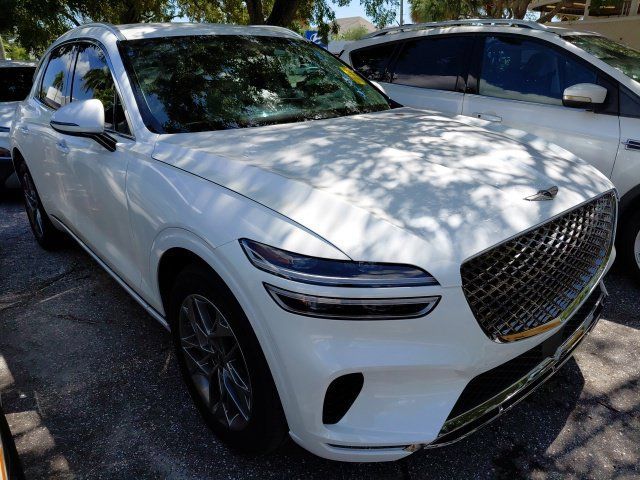 Used 2025 Genesis GV70 2.5T AWD/4WD image 2