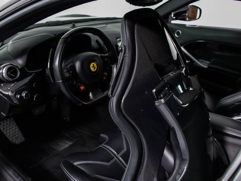 Used 2014 Ferrari F12 Berlinetta RWD image 36
