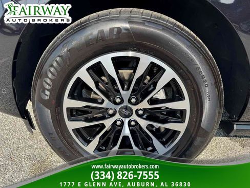 Used 2025 Ford Expedition Platinum image 34