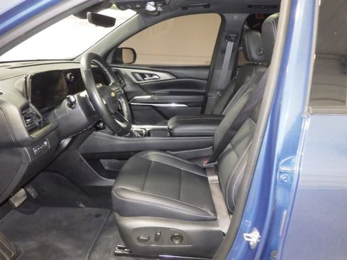 Used 2026 Chevrolet Traverse LT w/ Sun and Wheel Package AWD/4WD image 8