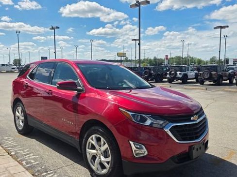 Used 2019 Chevrolet Equinox LT FWD image 3
