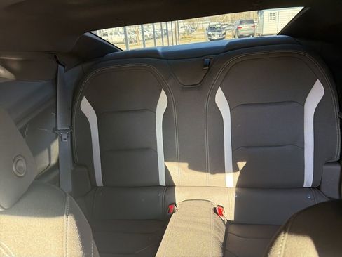 Used 2022 Chevrolet Camaro LT image 8