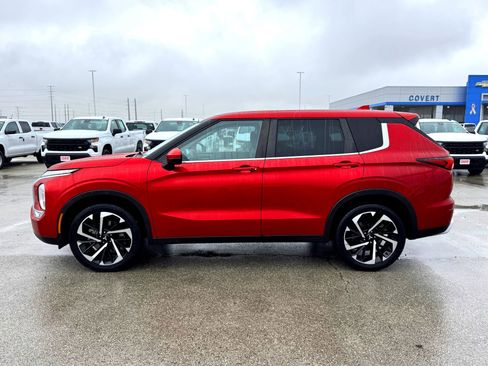 Used 2022 Mitsubishi Outlander SE image 10