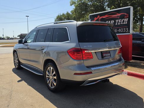 Used 2015 Mercedes-Benz GL 320 BlueTEC 4MATIC w/ Premium I Package image 3