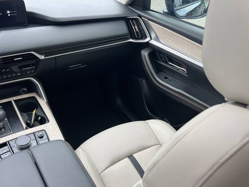 Used 2024 MAZDA CX-90 Plug-In Hybrid w/ Preferred AWD/4WD image 19
