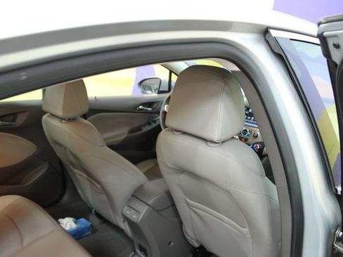 Used 2016 Chevrolet Cruze Premier w/ Premier True North Edition FWD image 10