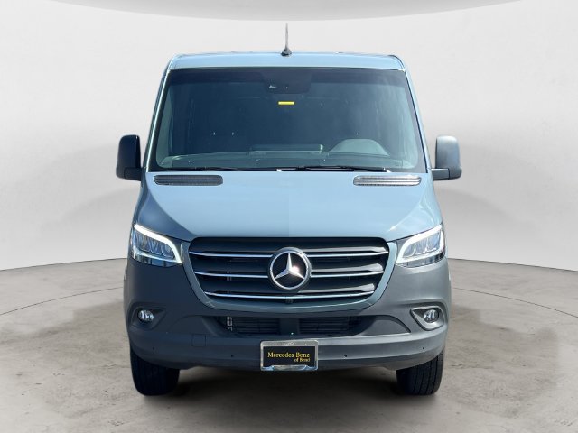 Used 2024 Mercedes-Benz Sprinter 2500 image 2