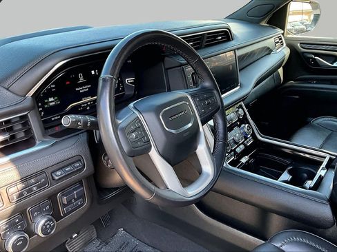 Used 2022 GMC Yukon Denali w/ Max Trailering Package AWD/4WD image 18