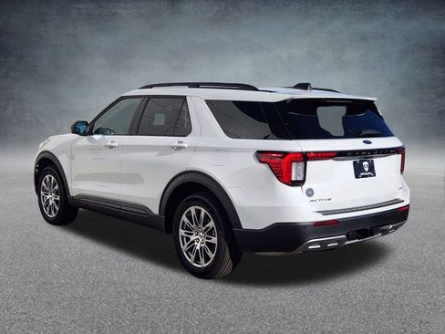 New 2026 Ford Explorer Active w/ Active Comfort Package image 5
