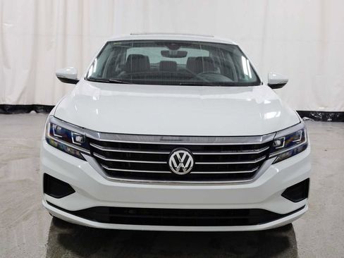 Used 2021 Volkswagen Passat 2.0T SE image 14