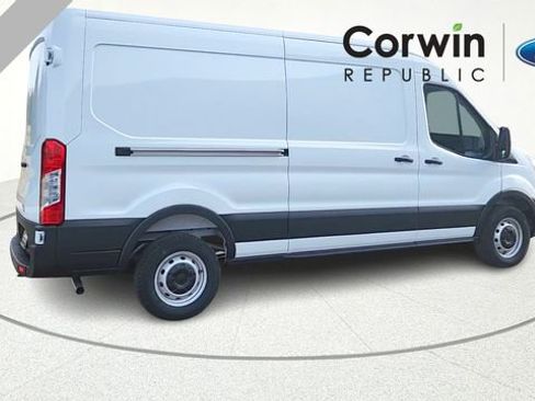 New 2026 Ford Transit 250 148 Medium Roof w/ Load Area Protection Package RWD image 8
