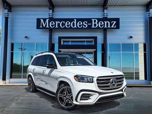 New 2026 Mercedes-Benz GLS 450 4MATIC image 1