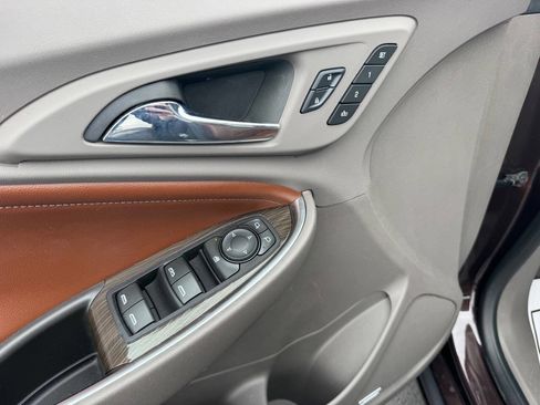 Used 2016 Chevrolet Malibu Premier w/ Driver Confidence Package image 19