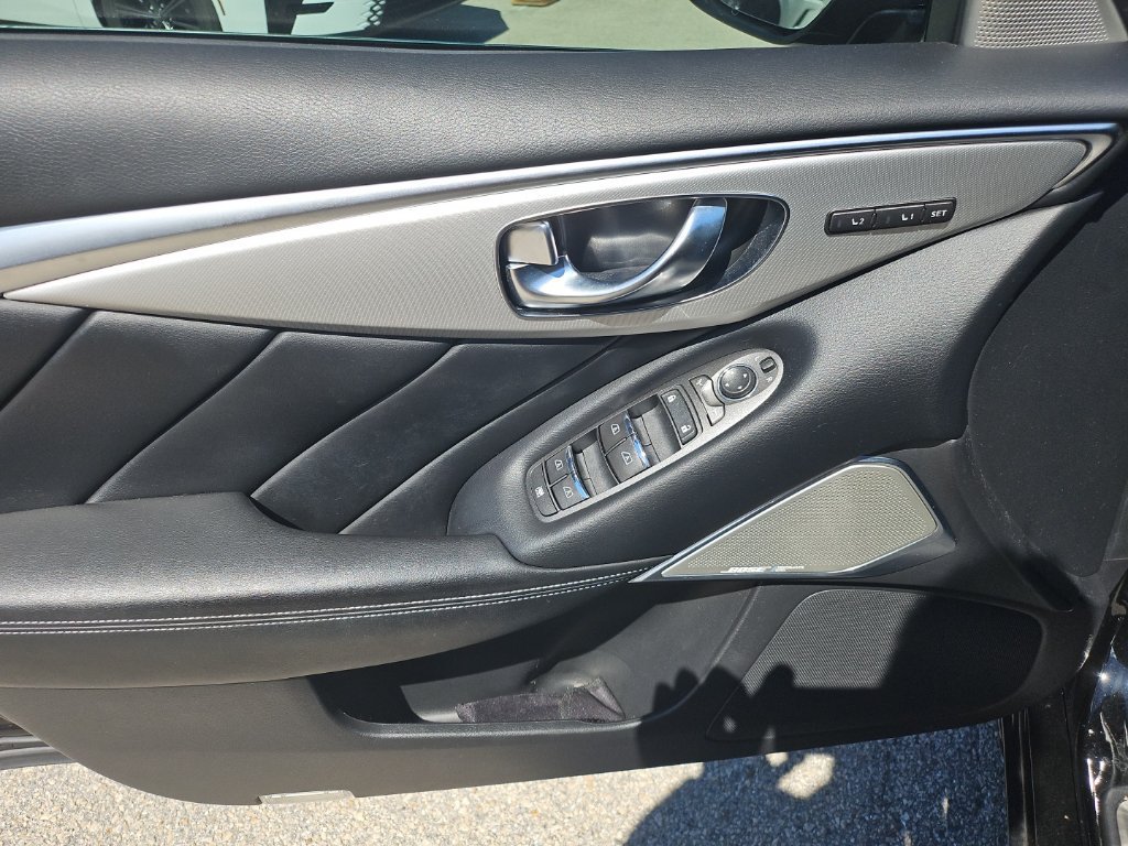 Used 2023 INFINITI Q50 Luxe w/ Cargo Package RWD image 19