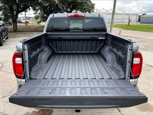Used 2026 GMC Canyon AT4 w/ AT4 Premium Package AWD/4WD image 37