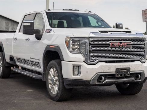 Used 2021 GMC Sierra 3500 Denali w/ Denali Ultimate Package AWD/4WD image 2