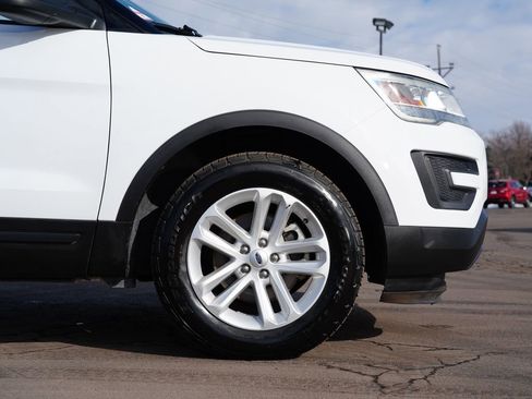 Used 2016 Ford Explorer 4WD image 11