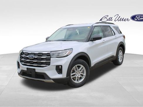 New 2026 Ford Explorer Active image 1