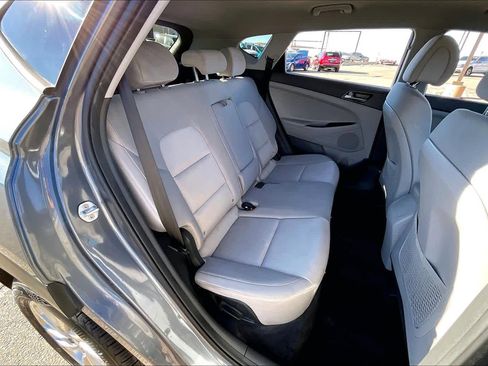 Used 2018 Hyundai Tucson SEL image 18