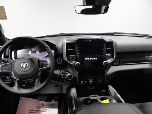Used 2025 RAM 1500 Big Horn AWD/4WD image 17