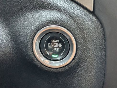 Used 2019 Chevrolet Silverado 1500 RST image 31