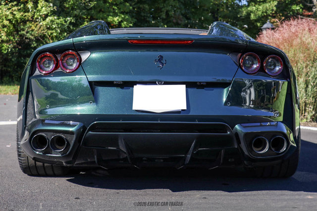 Used 2021 Ferrari 812 GTS RWD image 6