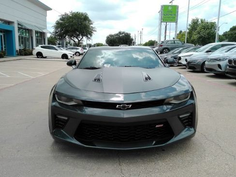 Used 2018 Chevrolet Camaro SS RWD image 2