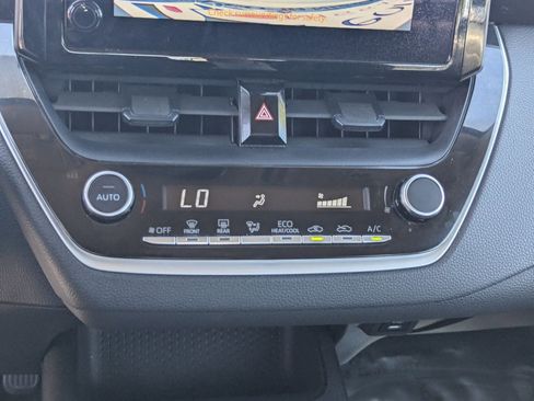 Used 2023 Toyota Corolla LE image 24