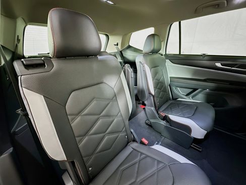 New 2026 Volkswagen Atlas Peak Edition AWD/4WD image 27