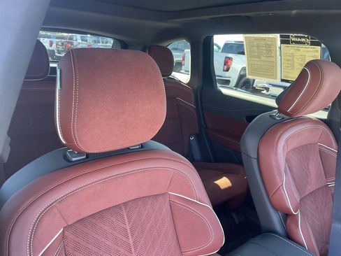 Used 2024 Lincoln Nautilus Black Label image 36