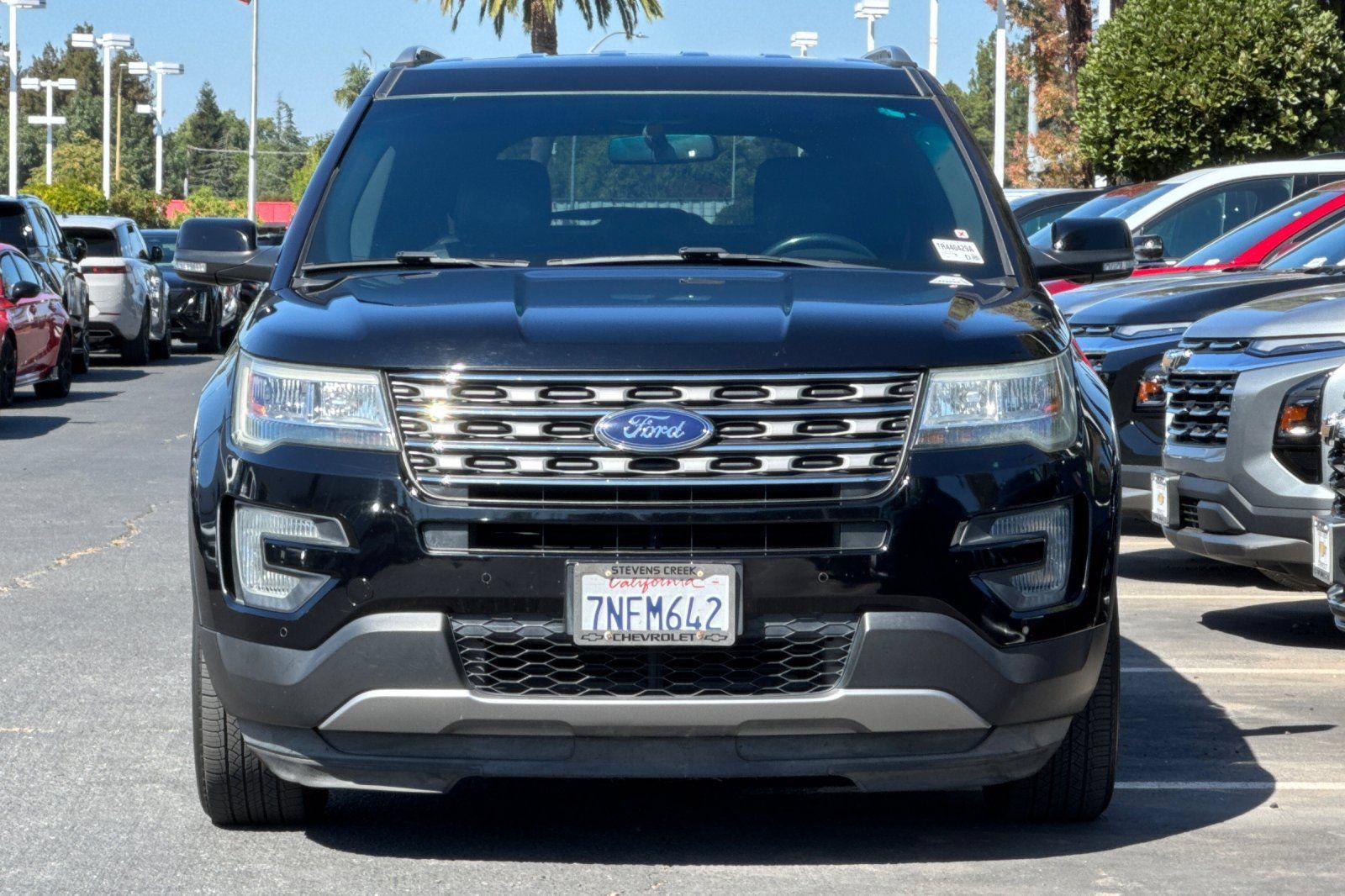 Used 2016 Ford Explorer XLT w/ Equipment Group 202A AWD/4WD image 10