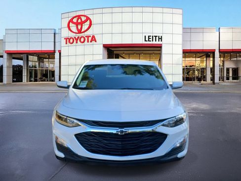 Used 2023 Chevrolet Malibu RS image 2