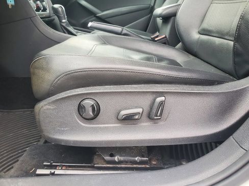 Used 2014 Volkswagen Passat 2.5 SE image 21