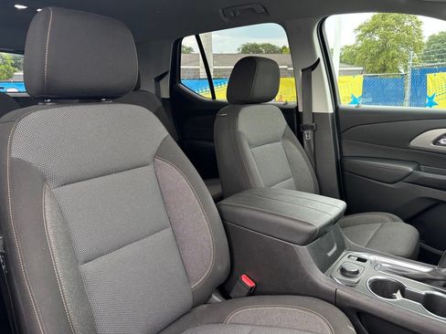 Used 2020 Chevrolet Traverse LT FWD image 17