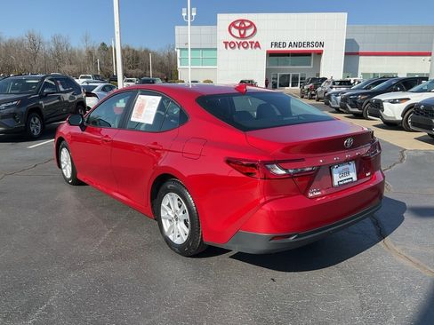 Used 2025 Toyota Camry LE image 16