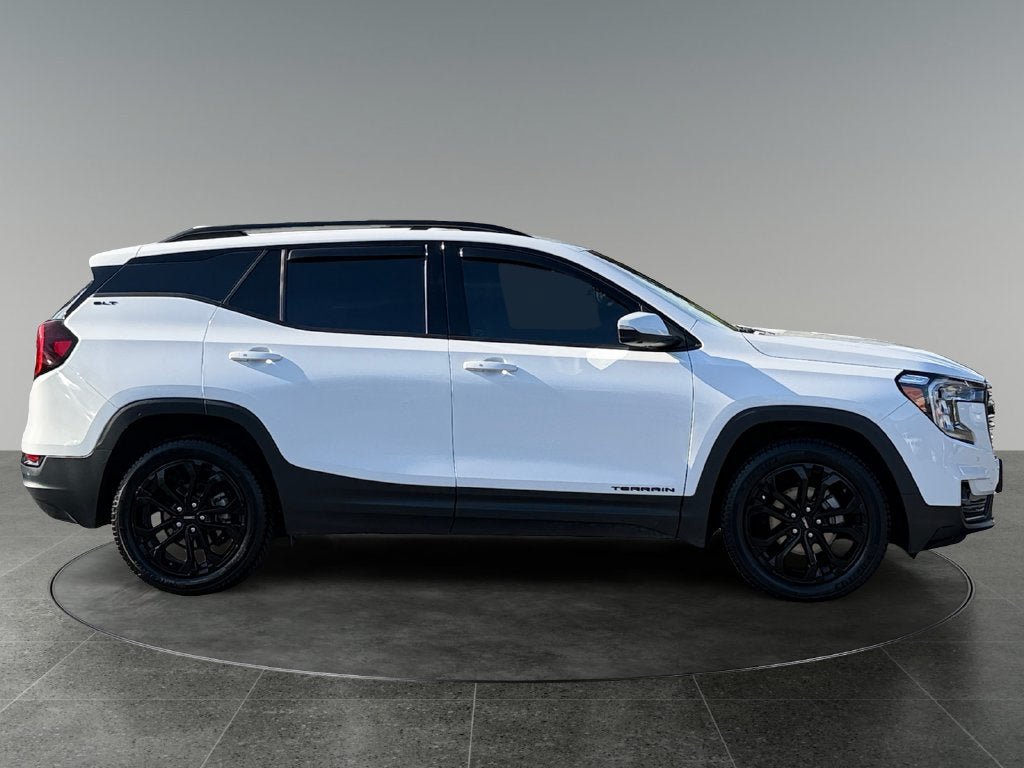 Used 2022 GMC Terrain SLT w/ Tech Package AWD/4WD image 11