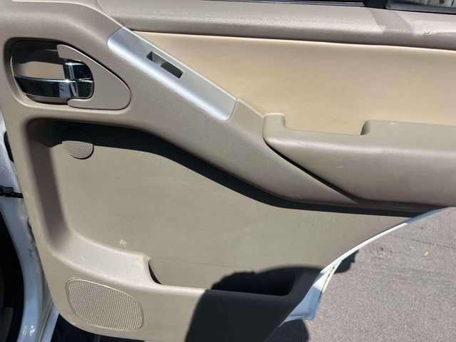 Used 2012 Nissan Pathfinder Silver AWD/4WD image 21