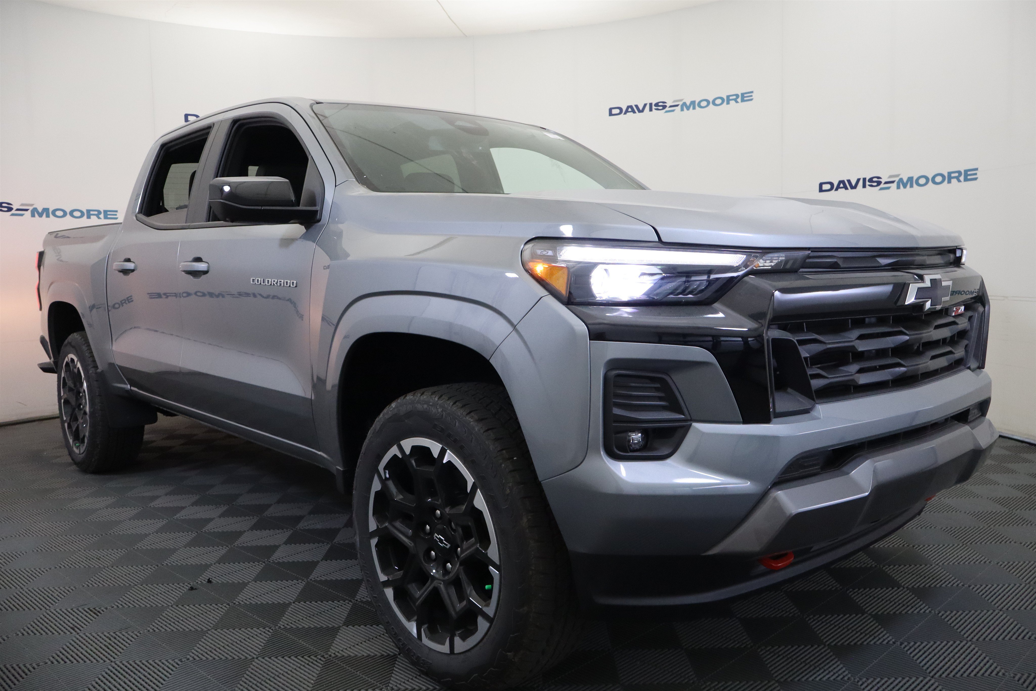 New 2026 Chevrolet Colorado Z71 w/ Technology Package AWD/4WD image 3