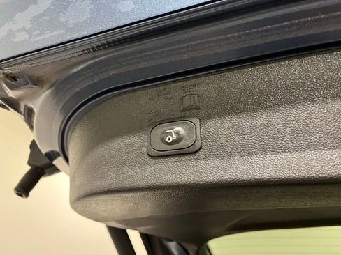 Used 2018 Ford Escape SEL AWD/4WD image 16