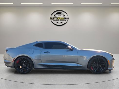 Used 2020 Chevrolet Camaro LT w/ Redline Edition image 8