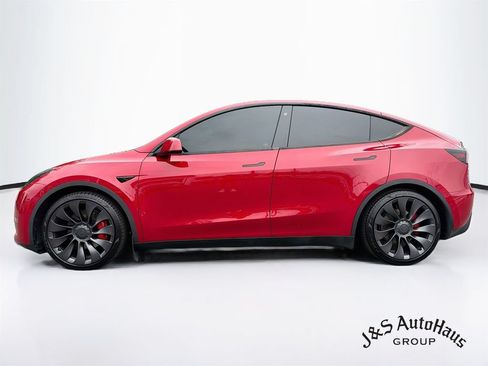 Used 2021 Tesla Model Y Performance AWD/4WD image 4