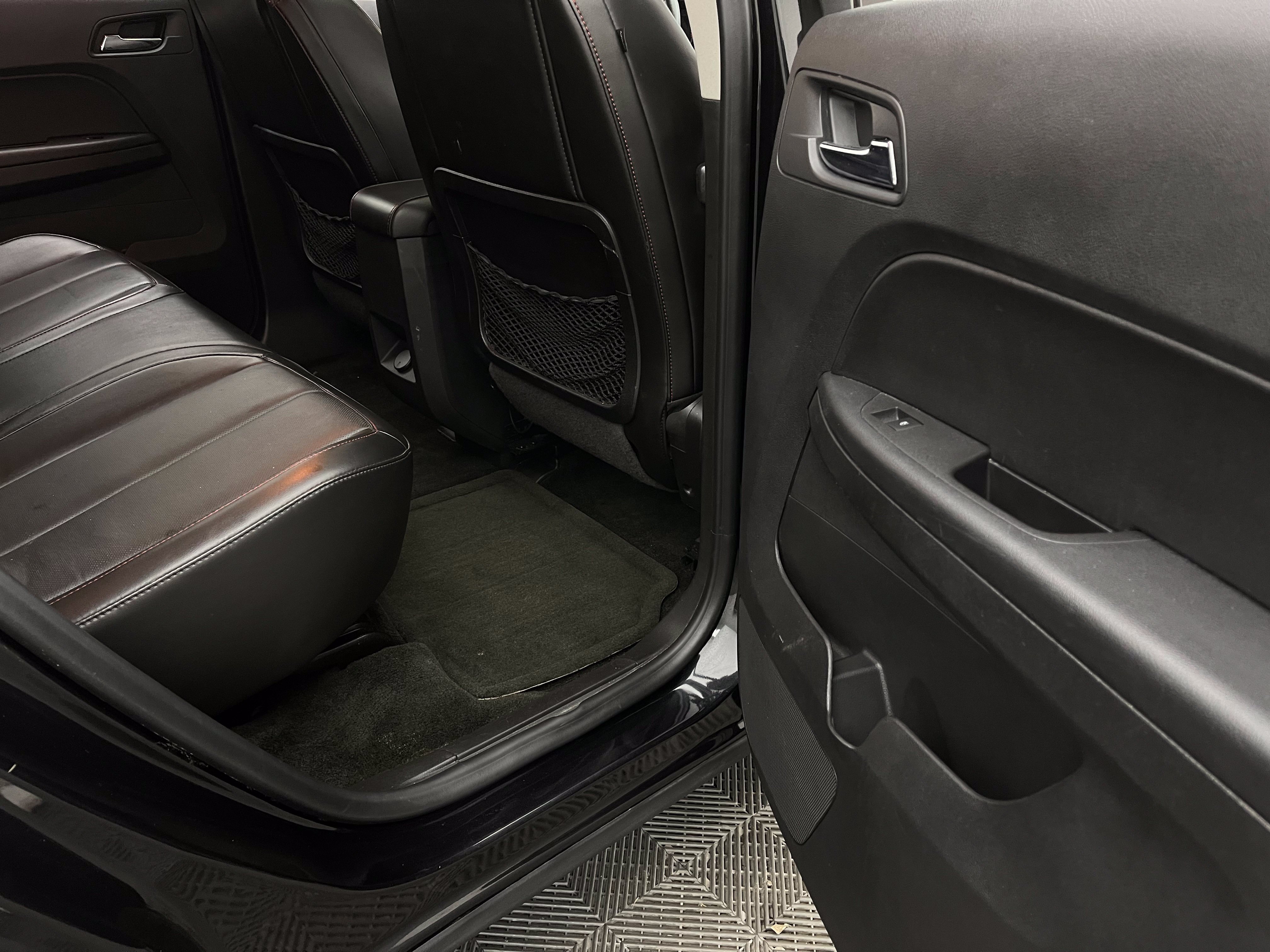 Used 2015 Chevrolet Equinox LTZ FWD image 36