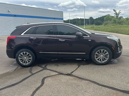 Used 2018 Cadillac XT5 Luxury w/ Driver Awareness Package AWD/4WD image 6