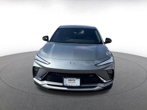 Used 2025 Buick Envista Sport Touring image 4